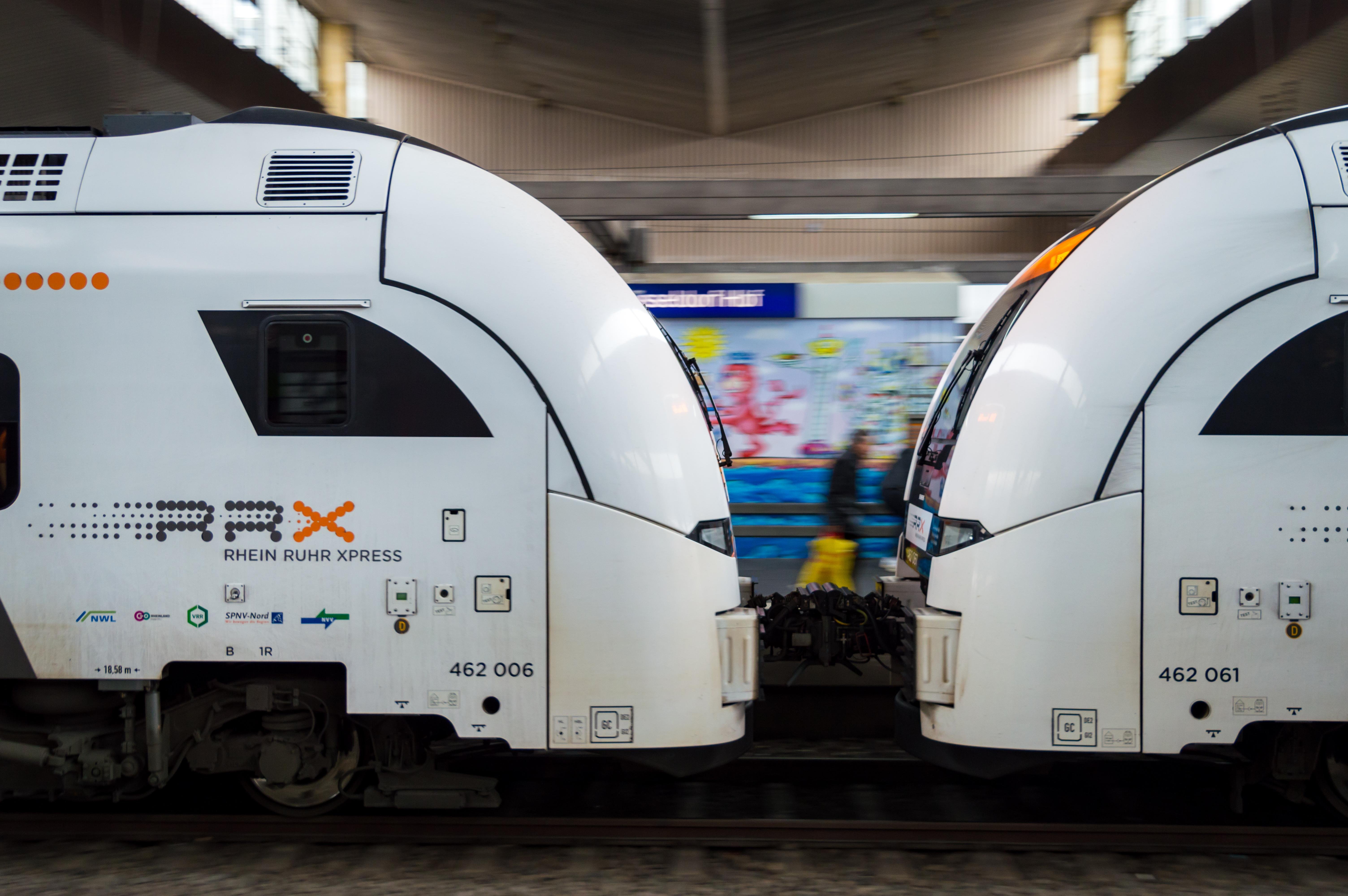 Two Rhein-Ruhr-Express trains in motion
