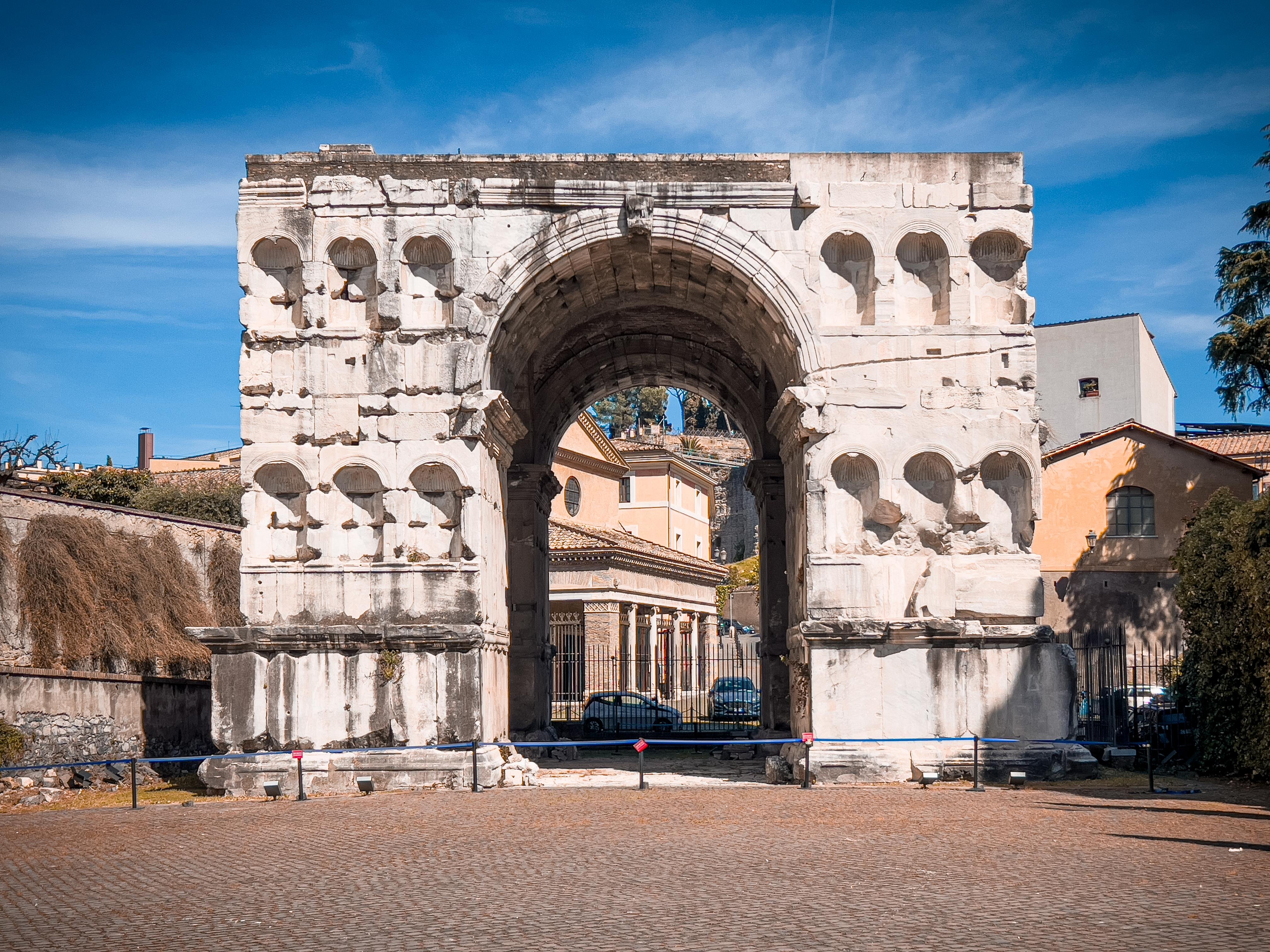 Arco di Giano al Foro Boario a ROma