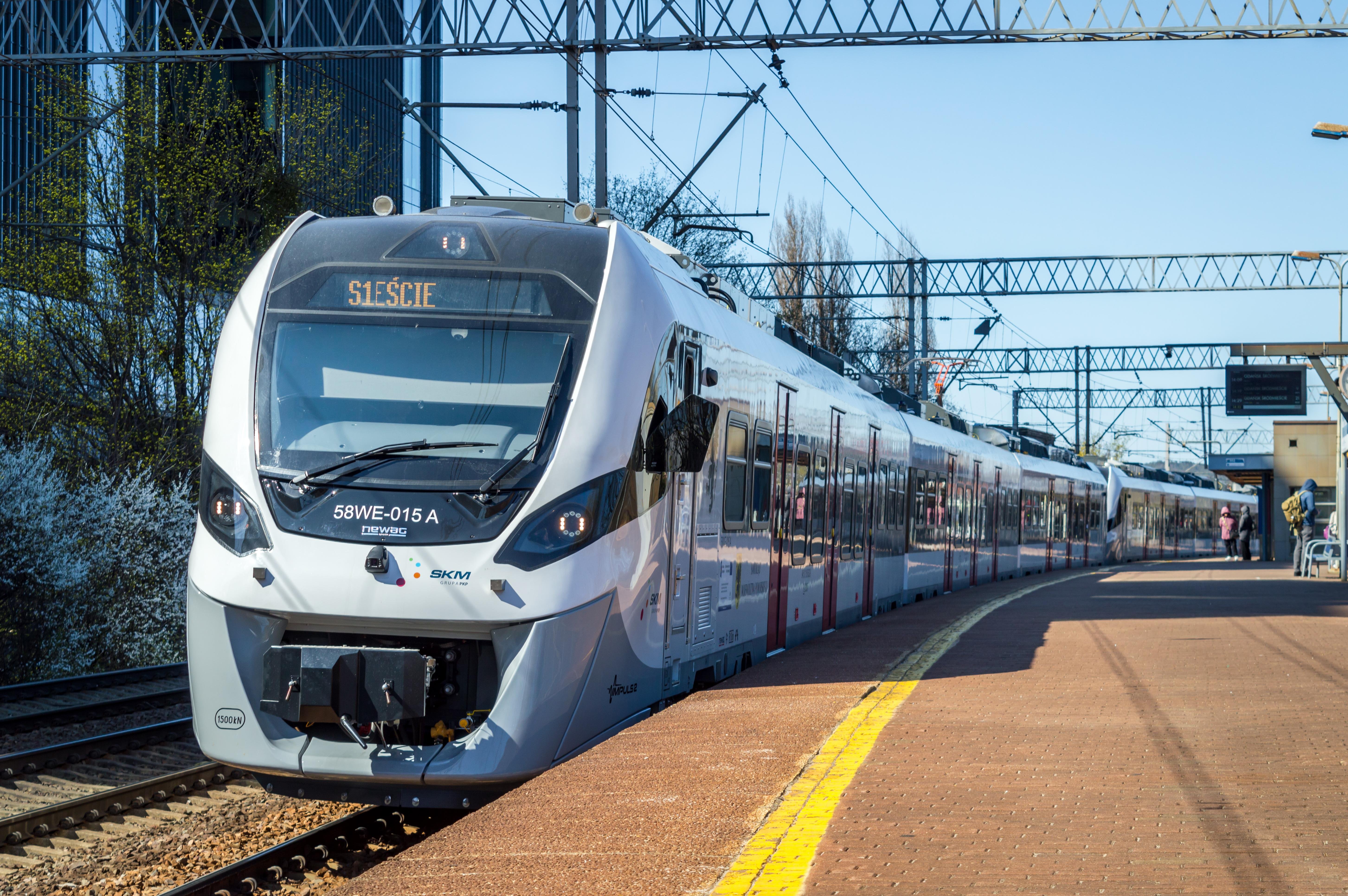 Newag Impuls train of Tricity SKM, Gdańsk Przymorze station