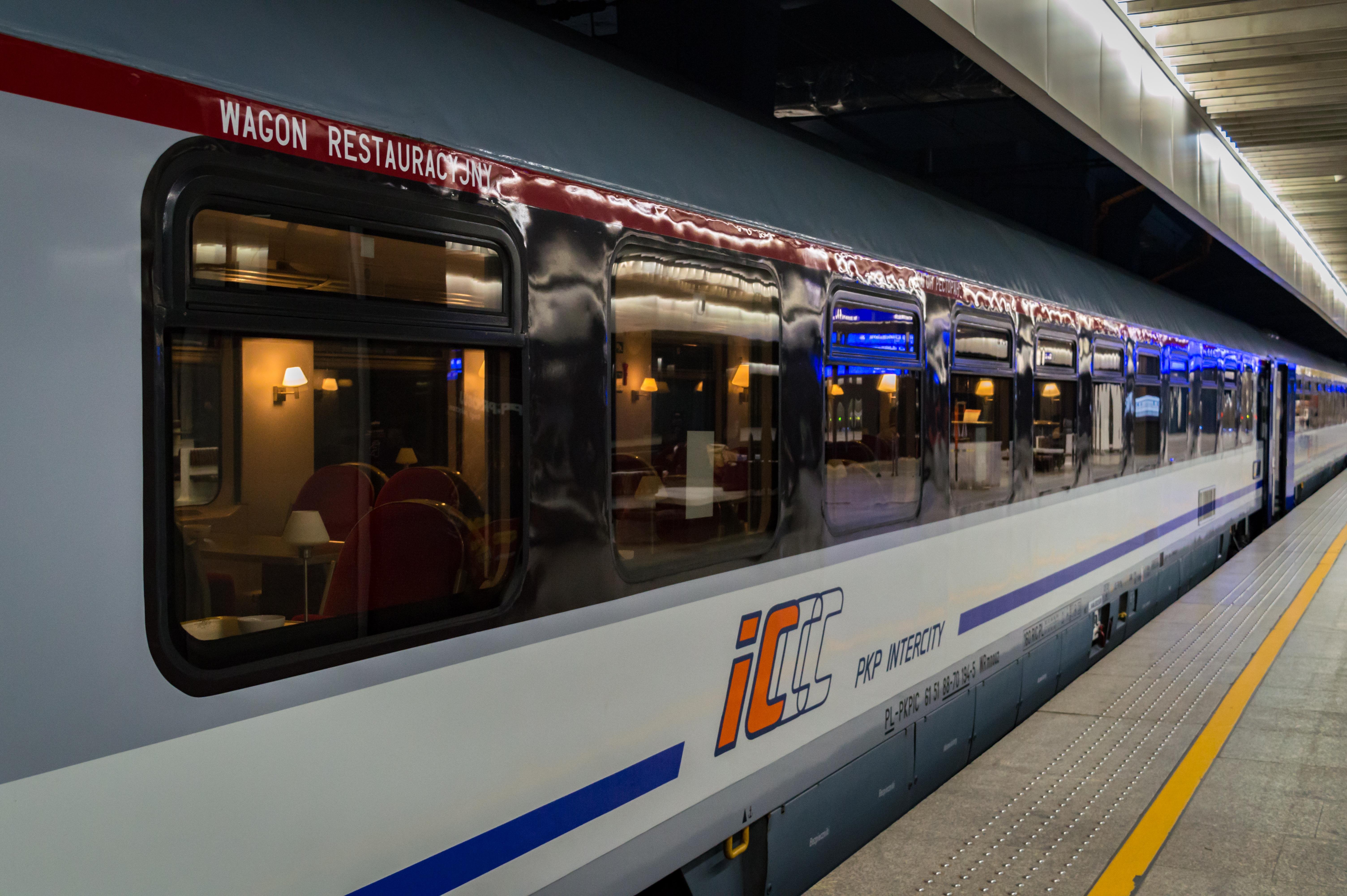 PKP IC restaurant car