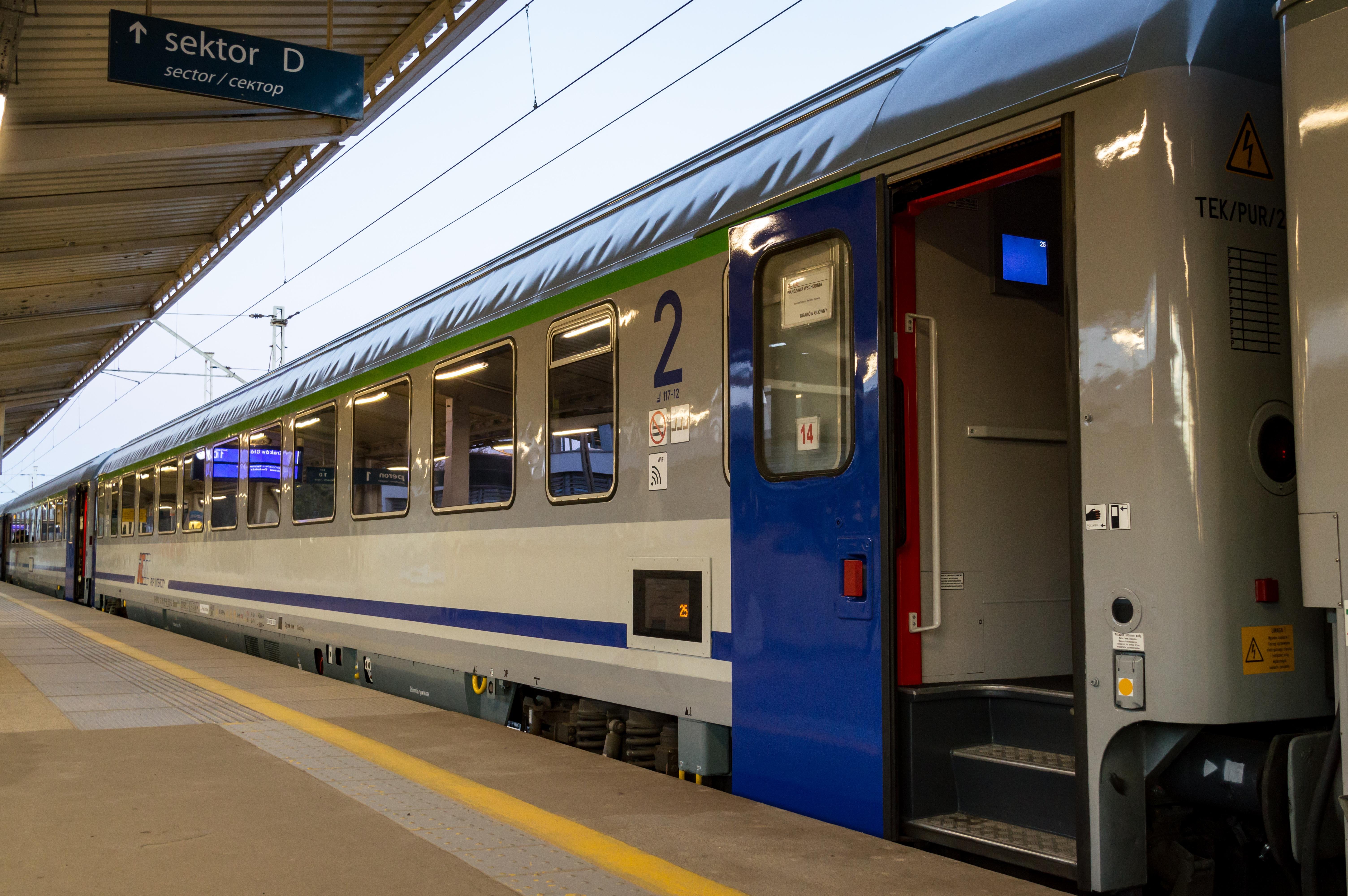 Former DB IC1 2nd class coach now in PKP IC service, with a new PKP IC livery – at Warsaw East