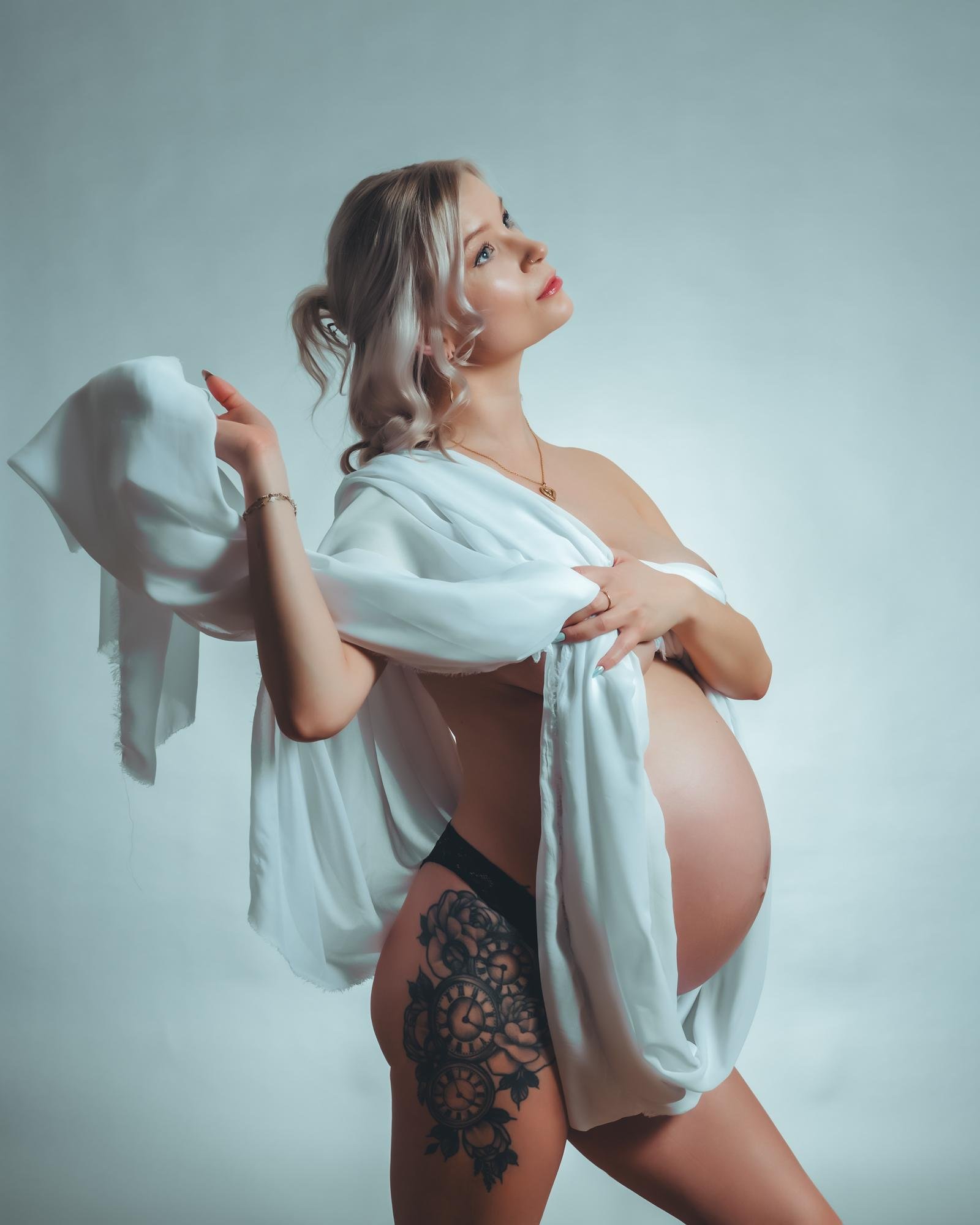 Odotusajankuvaus. Muotokuvaus.Studiokuvaus.